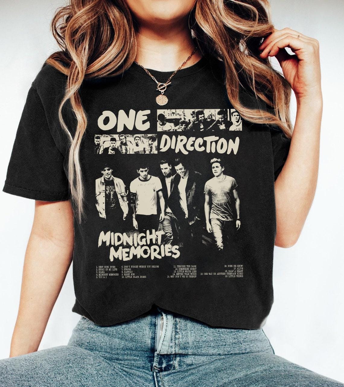 【非売品】One Direction Tシャツ 未使用　ミニノート 非売品】One Direction Tシャツ 未使用 ミニノート - メルカリ