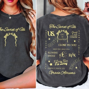 Gracie Abrams グレイシーエイブラムス Tシャツ ネイビー 新品M Gracie Abrams Official Store - Gracie Abrams Official Store