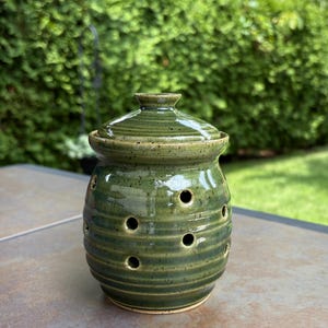 Porte-ail en céramique fait main : bocal en céramique avec couvercle et photophore