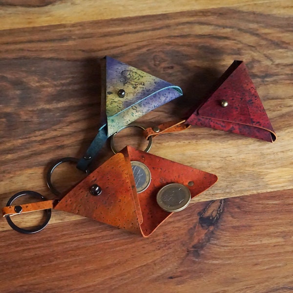 Porte-clés triangle en liège/ porte-clés vegan / Cadeaux écologique/cadeau homme/ cadeau femme/ key ring/porte-clés pochette pour pièces
