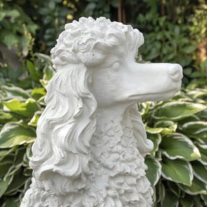 Estatua de caniche de hormigón para jardín, escultura de perro para exteriores de 14 pulgadas, decoración de patio, adorno conmemorativo para mascotas, regalo para césped
