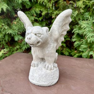 Gargoyle Decor Halloween Decorations Outdoor Garden Art Statue, Unique Gift For Gardeners, Spooky Gothic Concrete Sculpture Handmade Cement