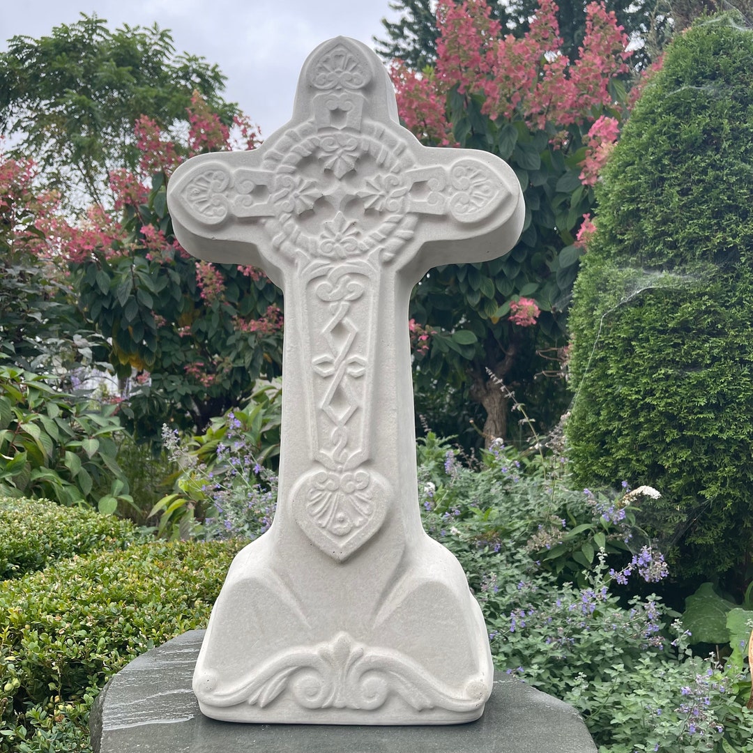 Jesus Cross Statue for Garden Outdoor Crucifix 24 Large Concrete Celtic Catholic Religious Lawn