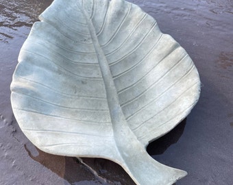 Bird Bath Concrete Leaf Butterfly Puddler Cement Bowl 16" Sculpture For Garden Birdbath Art Rhubarb Elephant Ear Leaves Casting Gift Idea