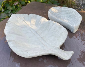 Concrete Leaf Bird Bath Cement Outdoor Big Stone Shallow Bowl Sculptures For Garden Birdbath Rhubarb Elephant Ear Butterfly Puddler Leaves