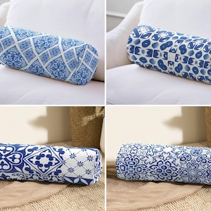 Cojín decorativo con diseño de azulejos azules para sofá o sillón