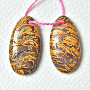 Kalligraphie Jaspis Oval Birne Paar Perlen, 1 mm gebohrt, Edelstein für Ohrring, Schmuckherstellung, 2 Stück (1 Paar), Größe 13 x 25 mm 007