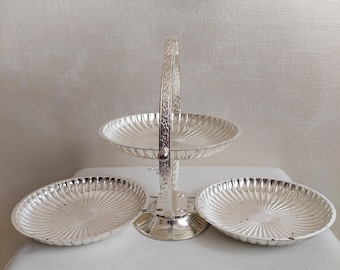 centerpiece,tray, multifunctional serving plates in silver plated metal.