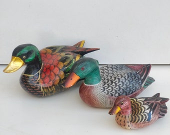 Ensemble canards et oiseaux en bois peints à la main, décoration d'étagère de table