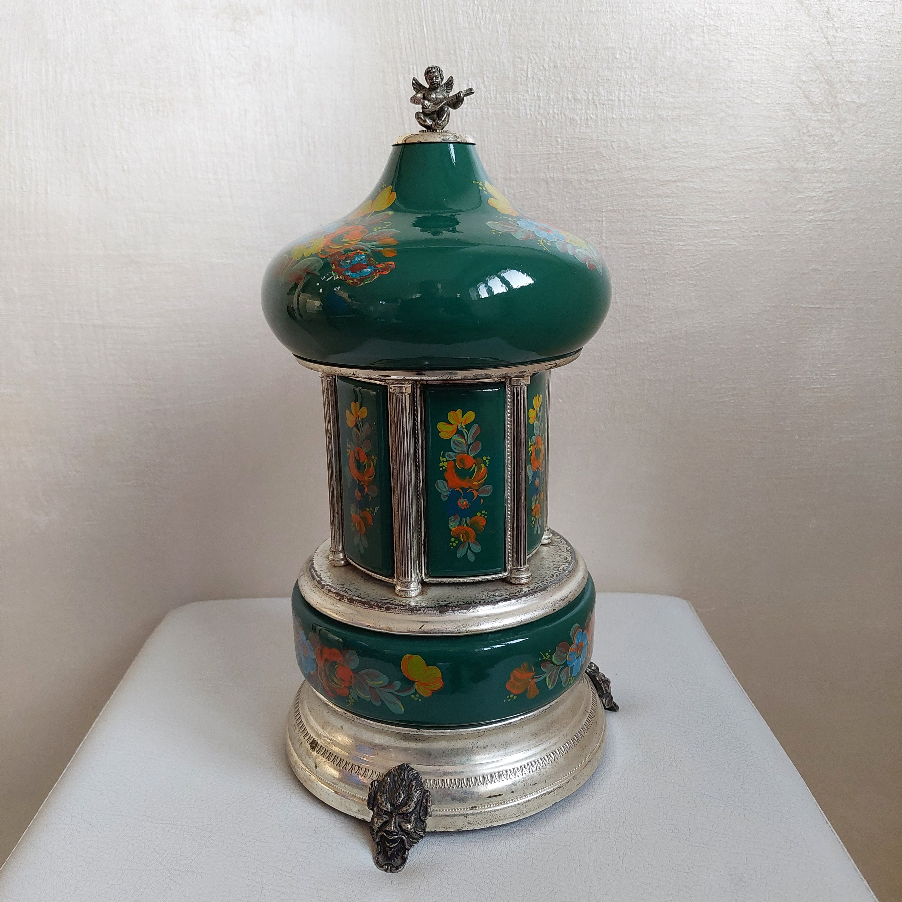 Reuge Carousel Music Box In Collectible Music Boxes (1940-1970) for sale