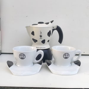 Bialetti Mukka Express cappuccino maker with 2 cups and saucers with original box