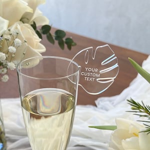 Custom Monstera Style Drink Charm, Wedding Table Place Card, Personalized Acrylic Drink Tag, Champagne and Wine Glass Marker