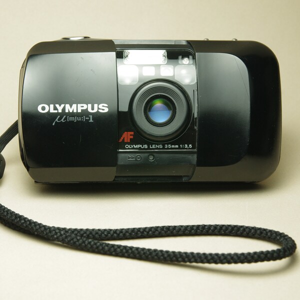Olympus mju-1 Quartzdate - point@shoot analog camera