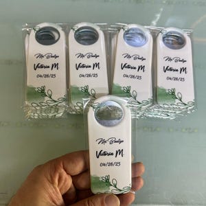 Apribottiglie Magnetico Personalizzato per Matrimoni – Bomboniere Stampate Misura, Souvenir , Regali Unici & Memorabili Occasioni Speciali