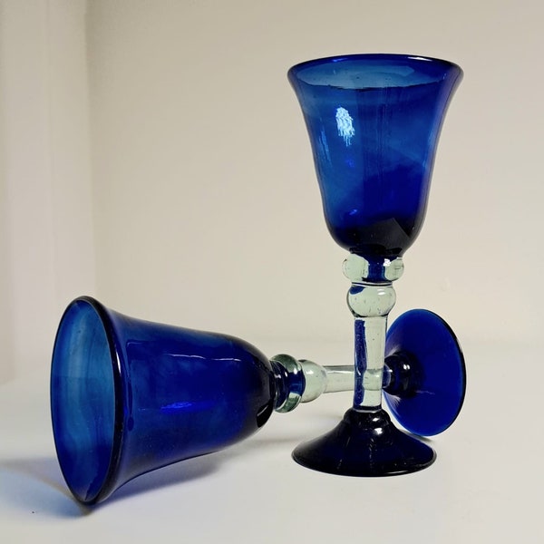 1980s Mexican wine glasses, Cobalt Blue handblown drink glass thick stems, water glasses, cocktail glasses, wine goblets (Set of 2)
