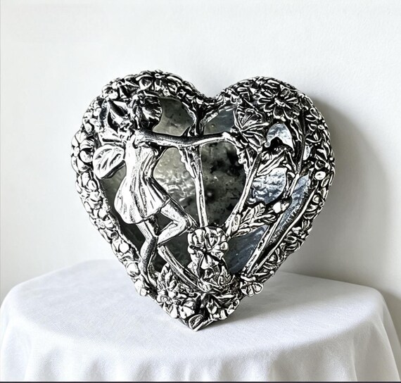 Vintage 1980s A E Williams Pewter Heart Trinket / Pill Box – Fairy & Floral Design, Marked View 2
