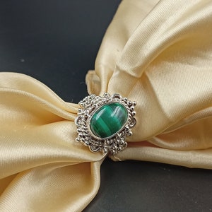 Indischer handgemachter Malachit 925 Sterling Silber Ring Einzigartiger Edelstein Vintage Ring für Frauen, Boho Ring, Geschenk zum Valentinstag