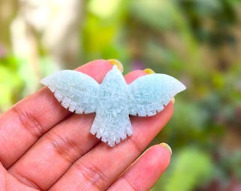 Hand Carved Crystal Eagle, Eagle Bird pendant, Natural Gemstone, Jewelry Making, Bird Charm, Crystal Gift