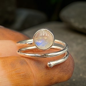 Indischer Edelstein Regenbogen Mondstein 925 Sterling Silber Statement Ring Einzigartiger handgefertigter Boho Ring für Frauen, Geburtstag Geschenk