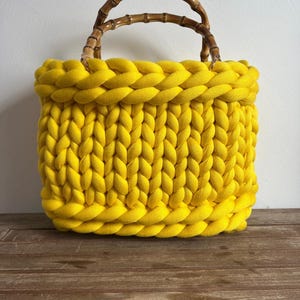 Strickanleitung/Video für Chanky Yarn Bag „Leica“. Video Workshop für Stricktasche mit Armstrickwolle. Dies ist eine digitale Datei.