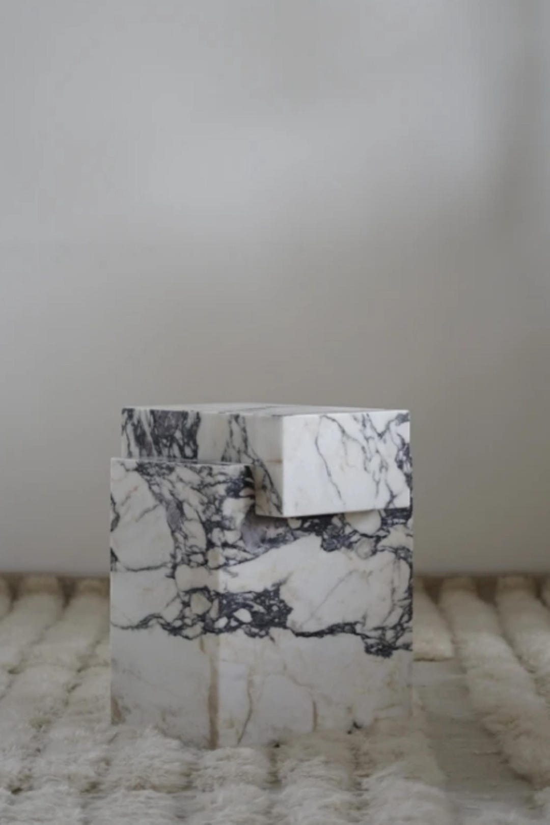 Handmade Calacatta Marble Side Table: Modern Coffee Table - Etsy