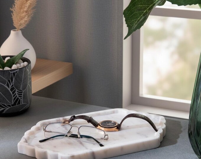 Handcrafted White Marble Scalloped Tray - Decorative Vanity Organizer for Jewelry, Watches, and Glasses