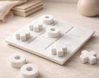 Tre-i-rad-spel i vit marmor – Handgjord dekoration av natursten