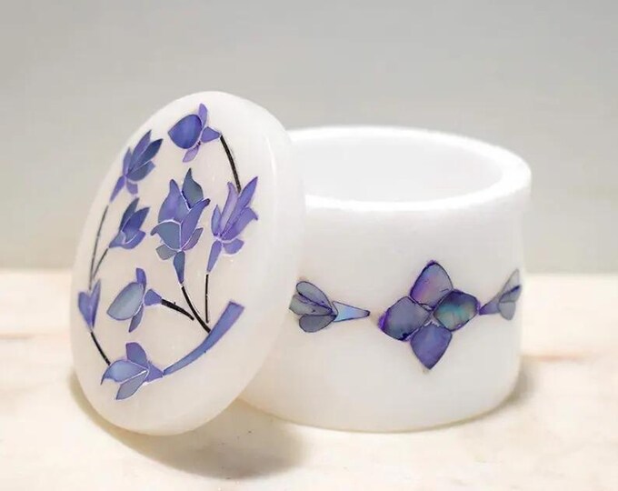 Decorative Shell Trinket Box