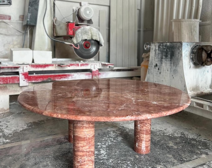 Red Travertine Round Coffee Table – Handmade Marble Centerpiece for Luxury Interiors