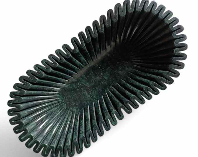 Hand-Carved Decorative Bowl – Dark Green Marble Fruit Bowl