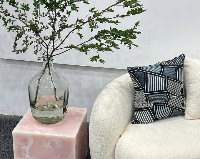 Handmade Pink Onyx Stone Table: Luxurious Interior Plinth