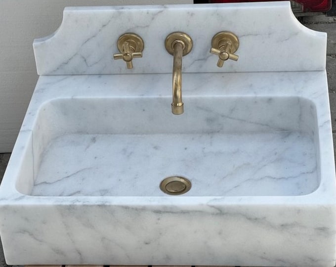 Handmade Carrara Marble Sink — Where Timeless Craftsmanship Meets Modern Luxury