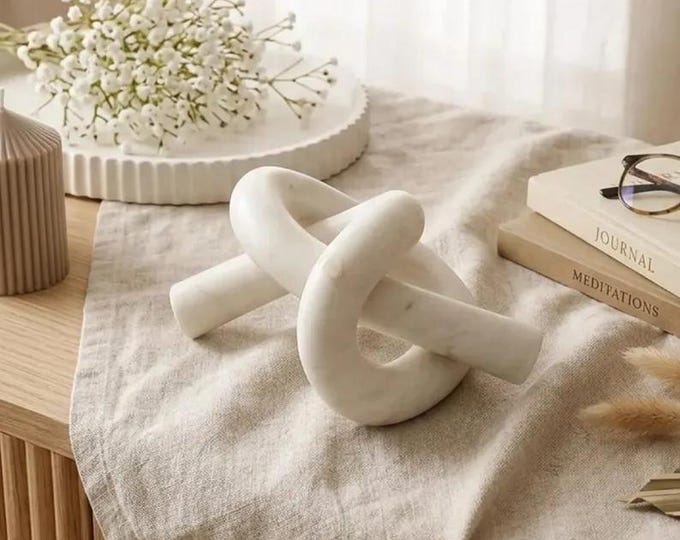 Minimalist Marble Knot Decor – Modern Abstract Sculpture