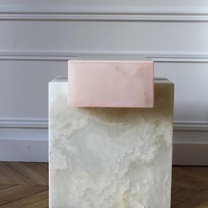 Real green and pink Onyx Coffee & End Table, Onyx Bed side Table, Corner Table, Onyx Plinth , Onyx Cube coutom order