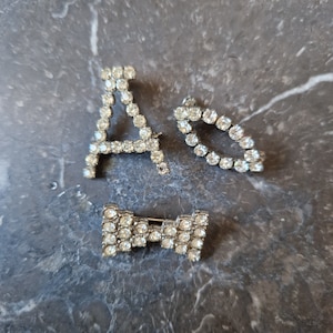 Pin de broche de labios de arco de letra A vintage con cristales transparentes, broches de cristal de tono plateado, conjunto de broche de trío romántico