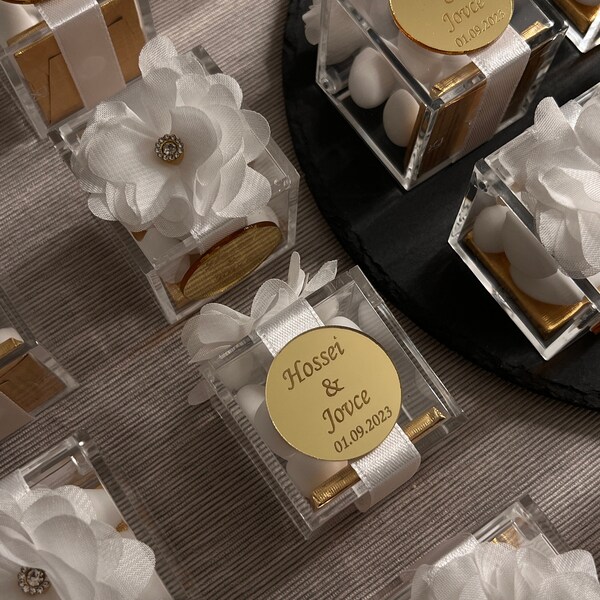 Personalized party favors, acrylic box with chocolate, wedding almonds, plexiglass, colored satin ribbon, chiffon flower and decorative stone celebration