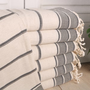 Handdoek met monogram, gestreepte theedoek, 20 x 40&quot; kakigroen linnen theedoek, kleine badhanddoeken, gepersonaliseerde handdoek,