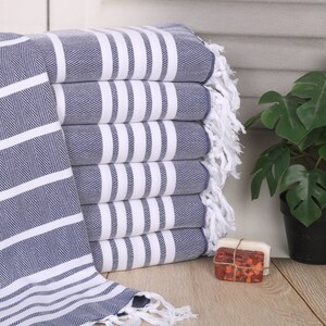 20 x 40 inch marineblauwe katoenen handdoek, aangepaste handdoek, bruidsmeisjegeschenken, geschenkhanddoek, zigzaghanddoek, trouwbedankjes, cadeau voor thuis,