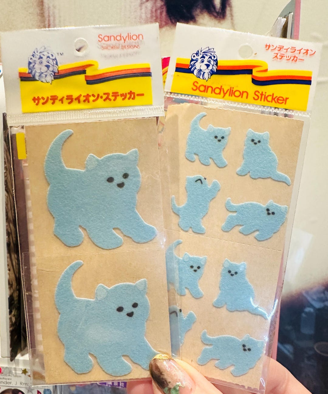 サンディライオン　ねこ　モンドリアン　ステッカー il_1080xN.7868938176_dwk3.jpg