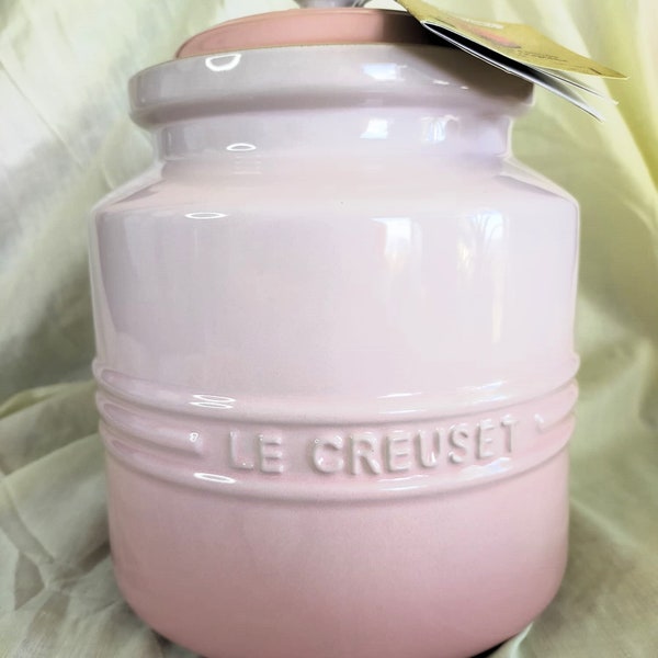 Le Creuset Biscuit/Cookie Jar (Shell Pink) BNWT