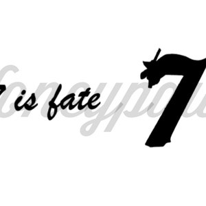 Peut inclure: Conception graphique en noir et blanc avec le texte "7 is fate" et un chiffre 7 stylis&eacute;. Le chiffre 7 a la forme d'une t&ecirc;te de dragon.