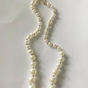 lady/men pearl necklace choker image 2