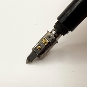 Pennini Pelikan Graphos "A" 0,12 per linee rette e curve. Pennino originale ricondizionato
