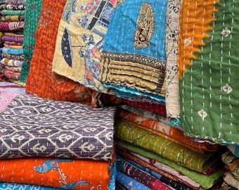 Partihandel med indiska vintage Kantha-quilts: Handsydda bomullsplädar (blandade mönster)