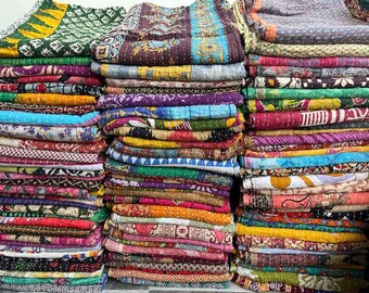 Partihandel med indiska vintage Kantha-quilts: Handsydda bomullsplädar (blandade mönster)