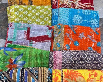Partihandel med indiska vintage Kantha-quilts: Handsydda bomullsplädar (blandade mönster)