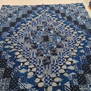 Vintage Style Patchwork Cotton Coverlet, Boho Bedroom Bedding, Garden-Inspired, Soft and Breathable Cotton Bedspread