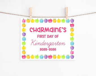 Personalized First Day of Kindergarten Sign Editable, Rainbow Apple Back To School Photo Prop Sign Printable, 1st Day of School Picture Sign