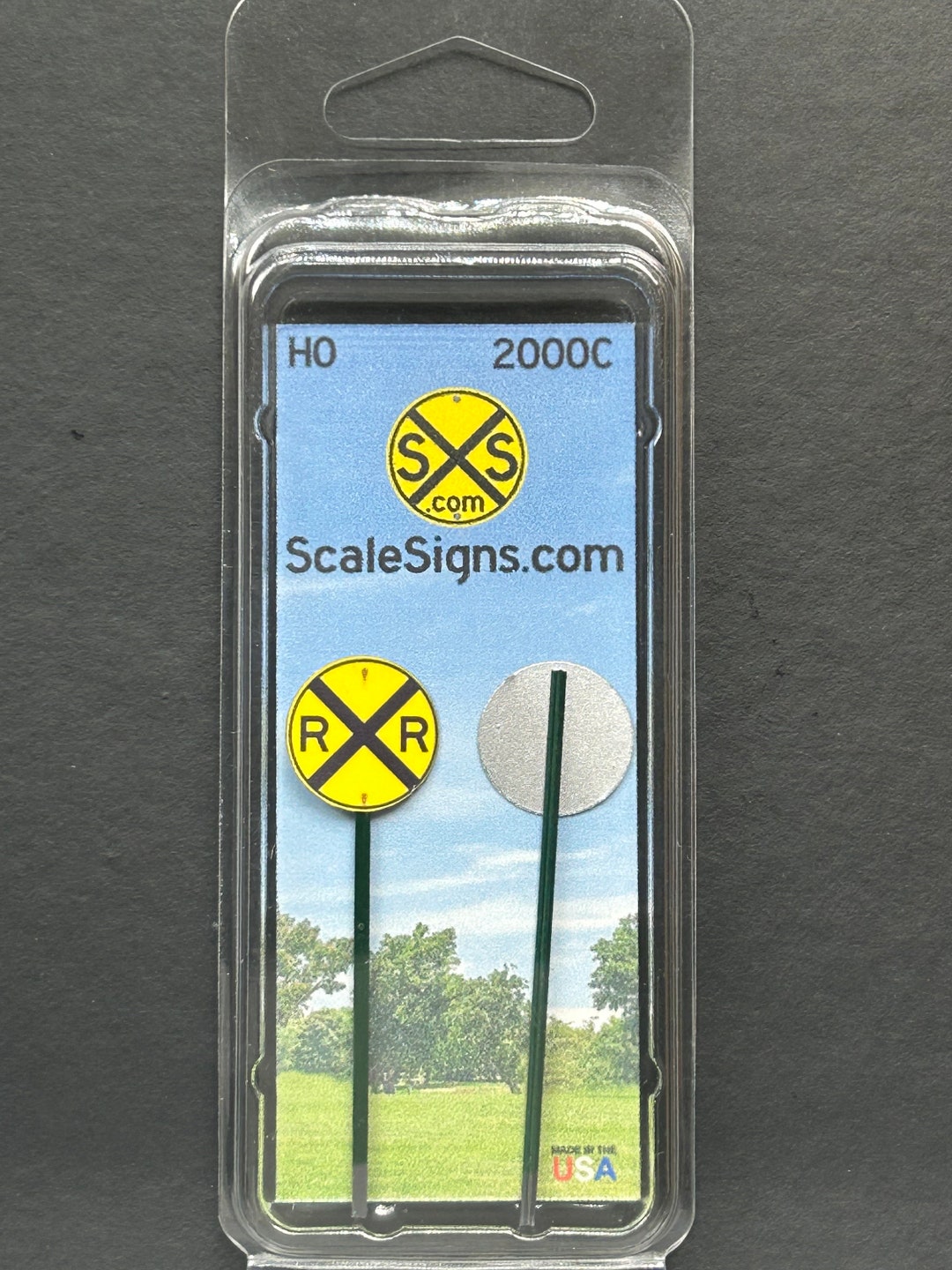 HO-2000-000-C / 1:87 Scale Street Sign & Railroad Signs 