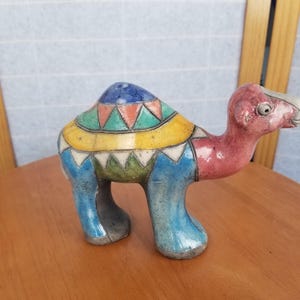 Raku-Keramik Bunt Keramik Kamel Made in Südafrika 18 x 12 cm